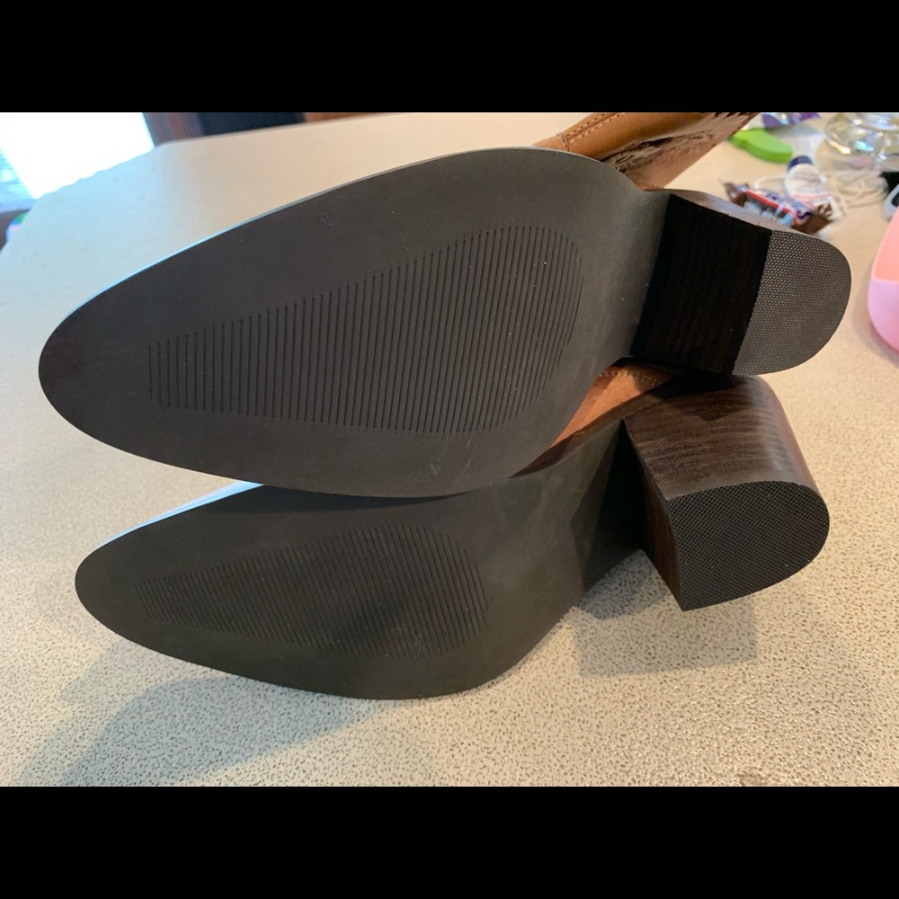 MIA booties - Picture 2 of 2